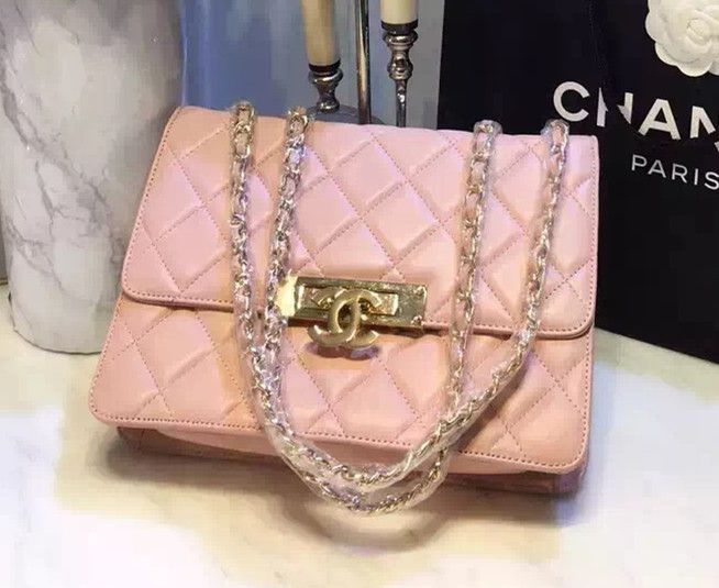 Chanel Grande Classe Portafoglio dorato su borse catena rosa