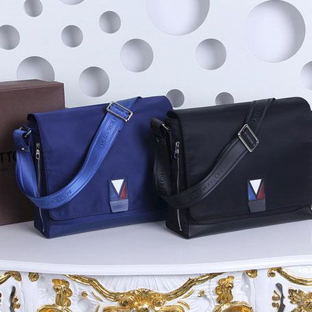 Louis Vuitton V Linea PULSE Messenger Borse MX0932