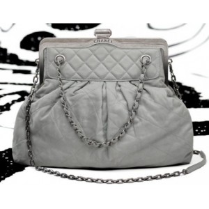 Chanel A50478 Y07112 24302 Quilted Bag In Pelle Di Vitello Irid