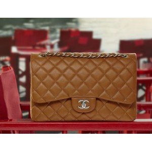 Chanel A58600 Y06547 81027 Classic Flap Bag Trapuntata