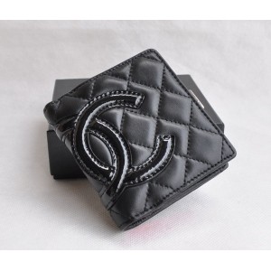 Chanel A26720 Portefeuilles Noir Avec Dagneau De Brevetti Logo