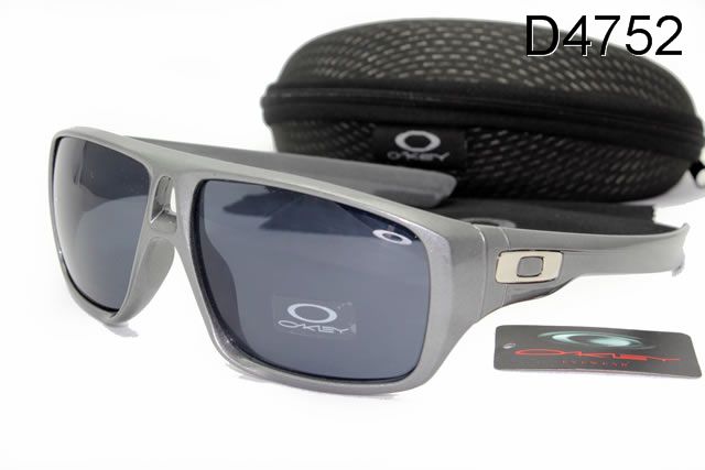 Oakley Nuovo Dispatch Occhiali Da Sole Argento Grigio