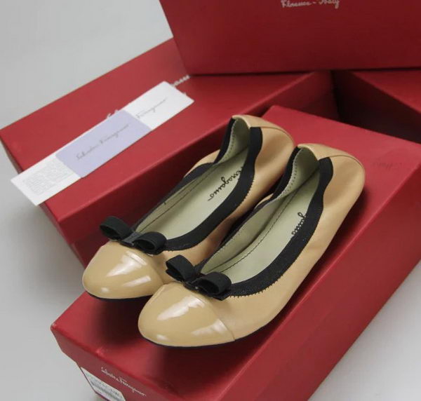 Chanel Patent Leather Ballerina Flat CH1070 Apricot
