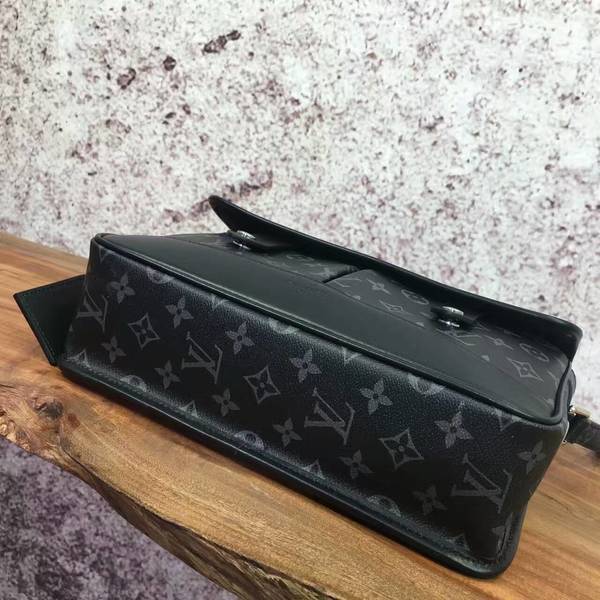 Louis Vuitton Monogram Eclipse Shoulder Bags 40138