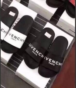 Givenchy Shoes G36486 Black