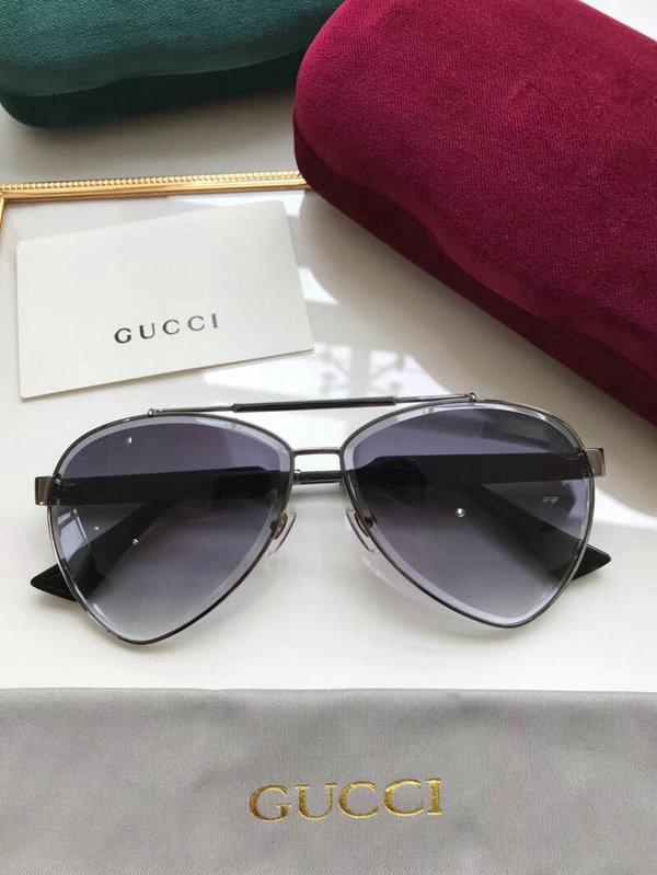 Gucci Sunglasses GGS150272G857