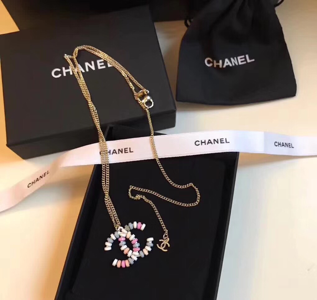 Chanel Necklace 18135