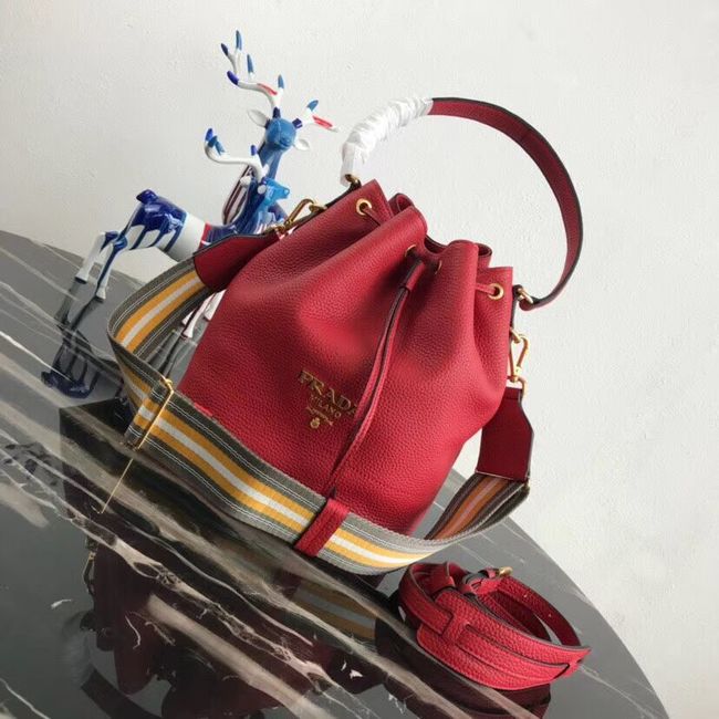 Prada Leather bucket bag 1BE018 red