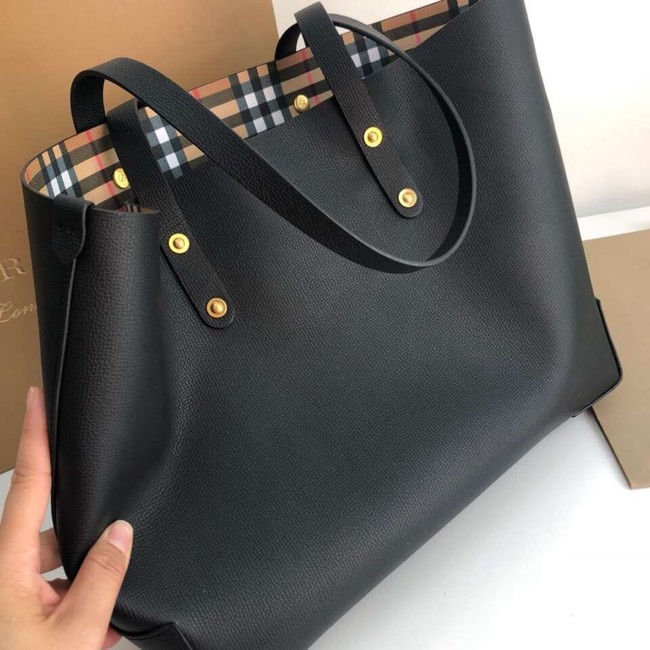 BURBERRY Embossed crest leather tote 13134 black