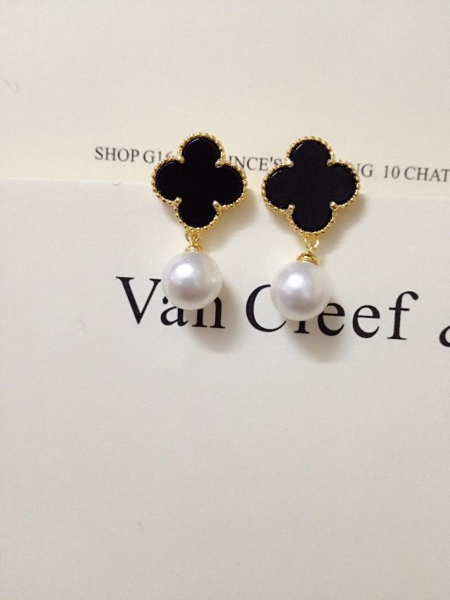 Van Cleef & Arpels Earrings V192034