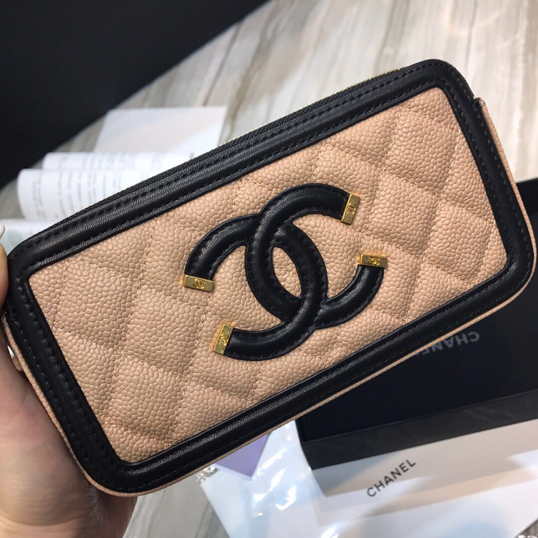 Chanel Classic Clutch with Chain Grained Calfskin & gold-Tone Metal A84450 apricot