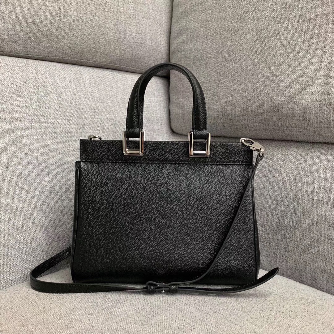 Gucci Zumi grainy leather small top handle bag 569712 Black