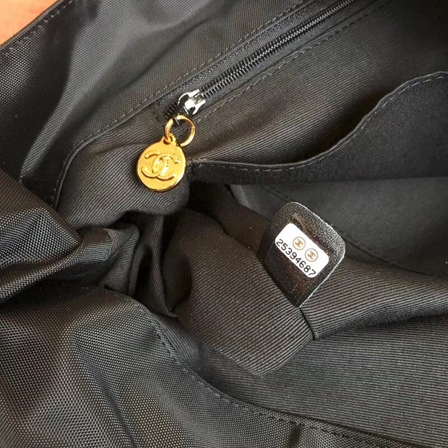 Chanel gold -Tone Metal Shoulder Bag 94118 black