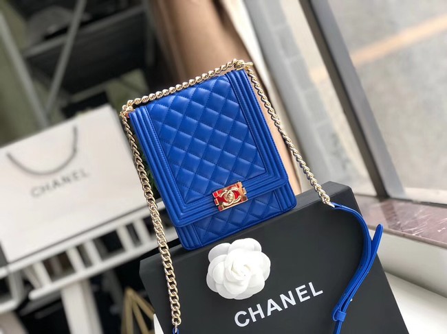 Boy chanel handbag Patent leather & Gold-Tone Metal AS0130 blue
