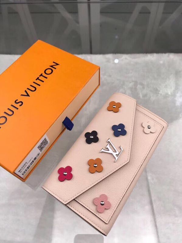 Louis Vuitton CRUISE CAPUCINES Flowes Wallet M64551 Nude