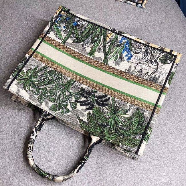 DIOR BOOK TOTE BAG IN EMBROIDERED CANVAS C1286 Green
