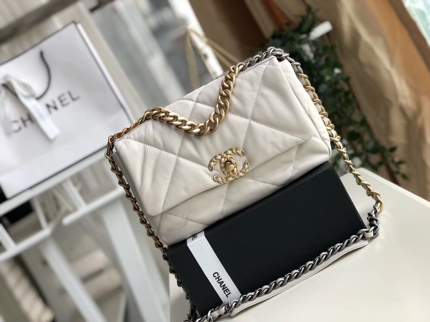 Chanel Original Soft Leather Chain Bag CC9237 White