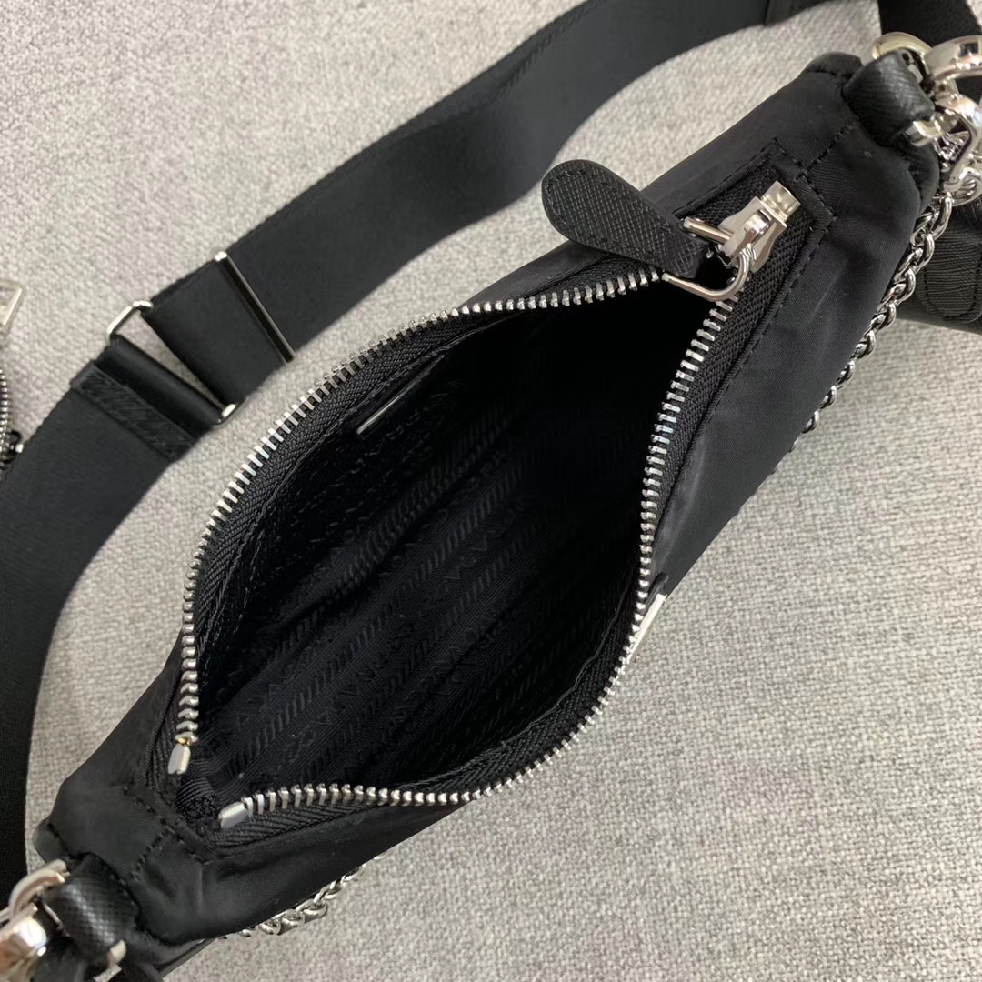 Prada Re-Edition 2005 nylon shoulder bag 1BH204 black