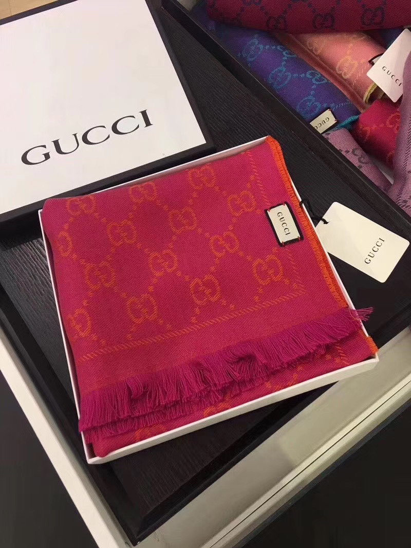 Gucci OBLIQUE STOLE IN WOOL AND CASHMERE GG55620 rose