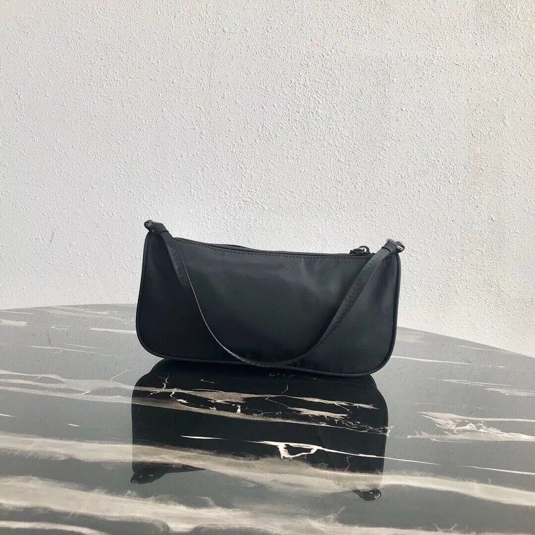 Prada Re-Edition nylon Tote bag 1N1419 black