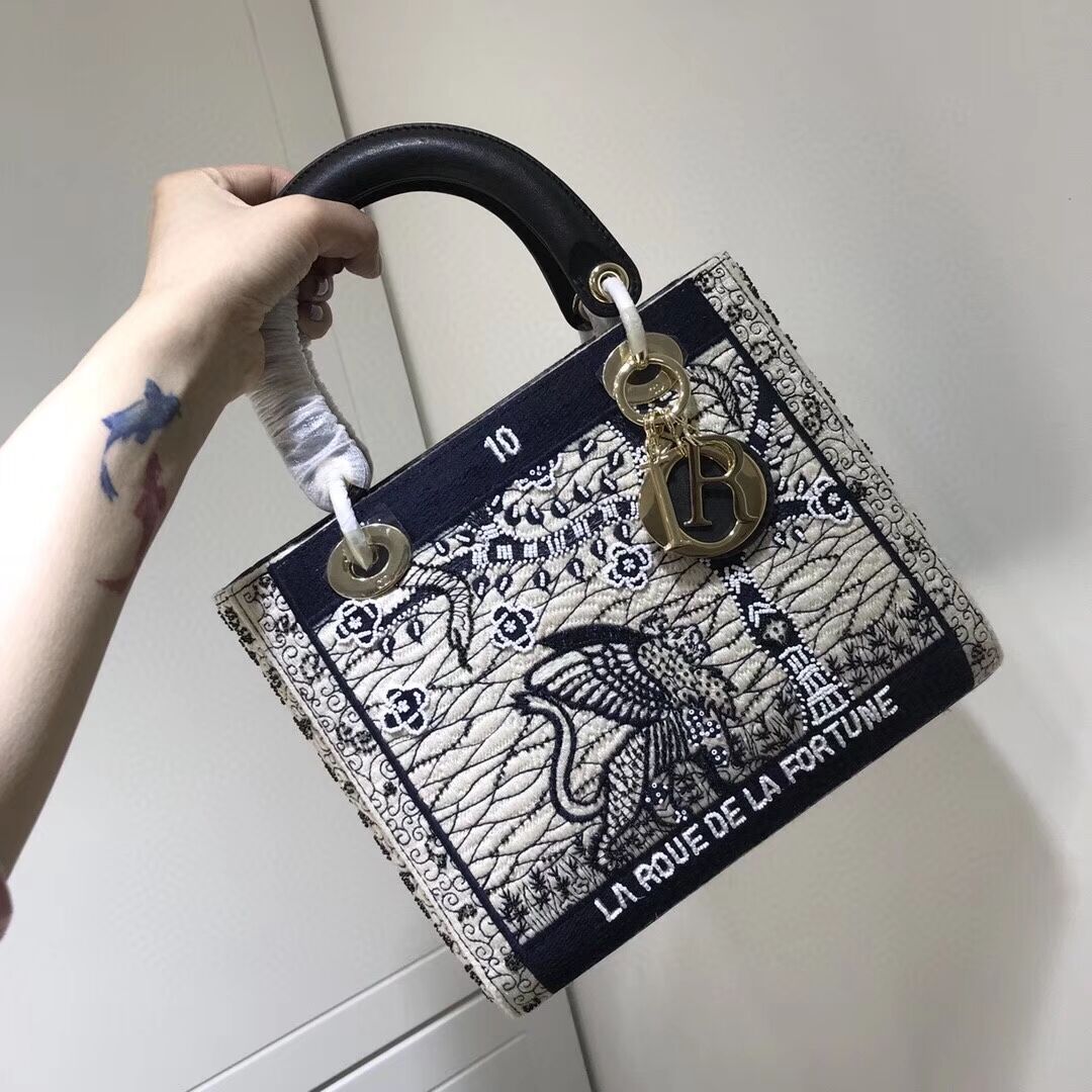 LADY DIOR embroidered cattle leather M0565-6