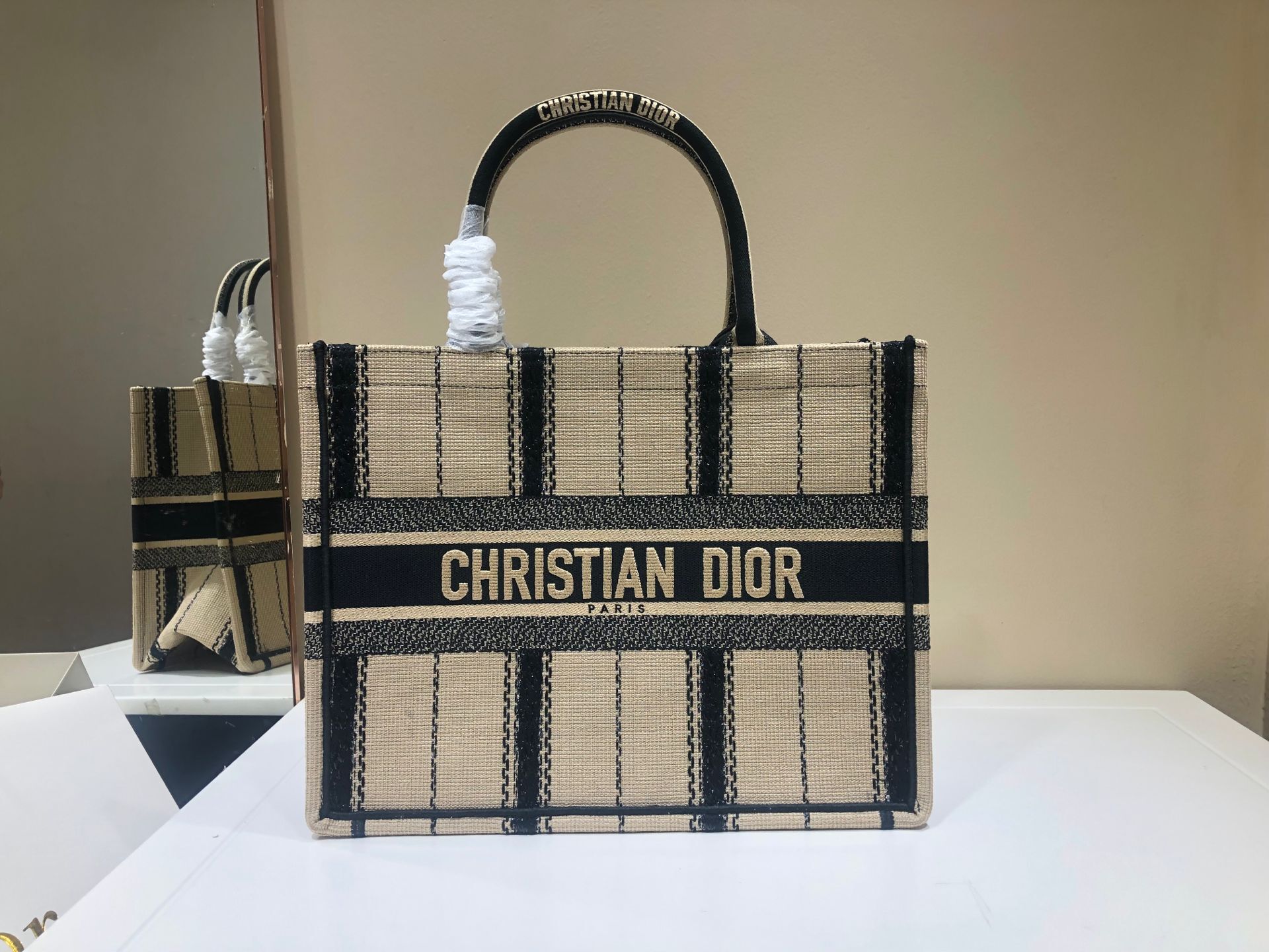 DIOR BOOK TOTE BAG IN EMBROIDERED CANVAS C1287-1