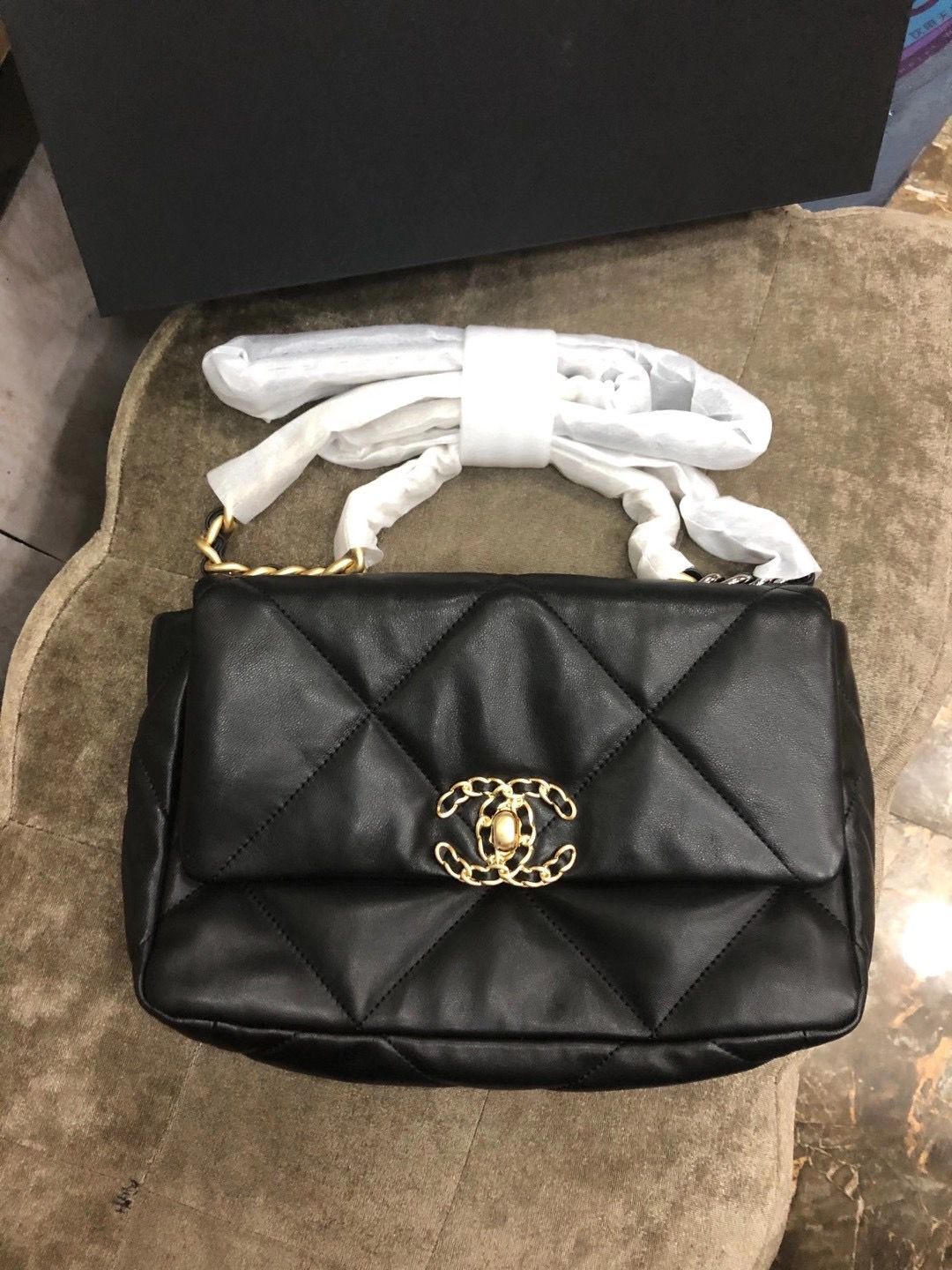 Chanel Origianl Leather 19 Flap Bag AS1160 Black