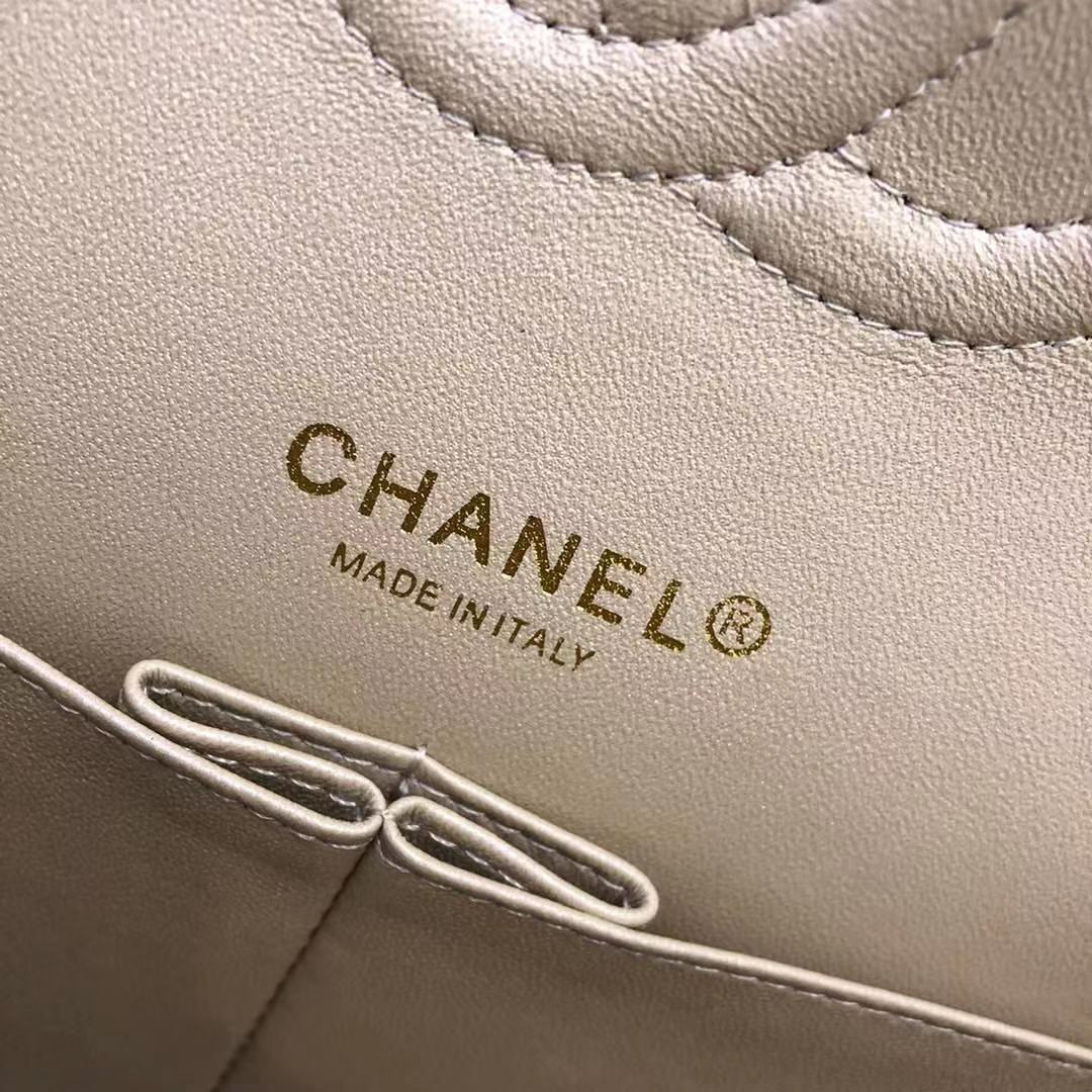 Chanel Classic Flap Bag Chevron Caviar Leather A01112A champagne