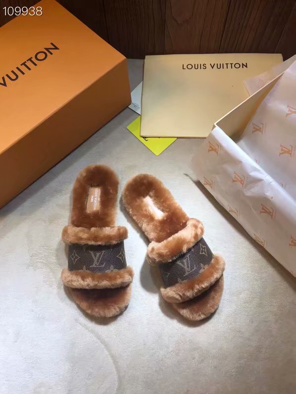 Louis Vuitton Shoes LV1065KK-1
