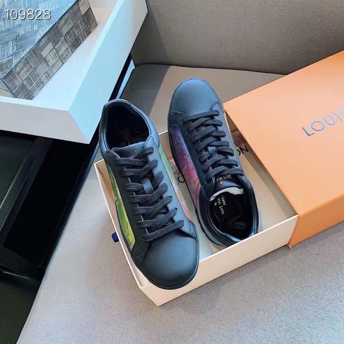 Louis Vuitton Shoes LV1075DC-1