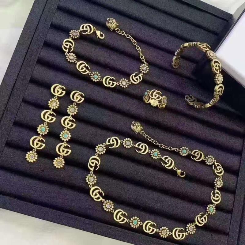 Gucci Top Quality Necklace or Bracelet or Earrings or Ring GG6095