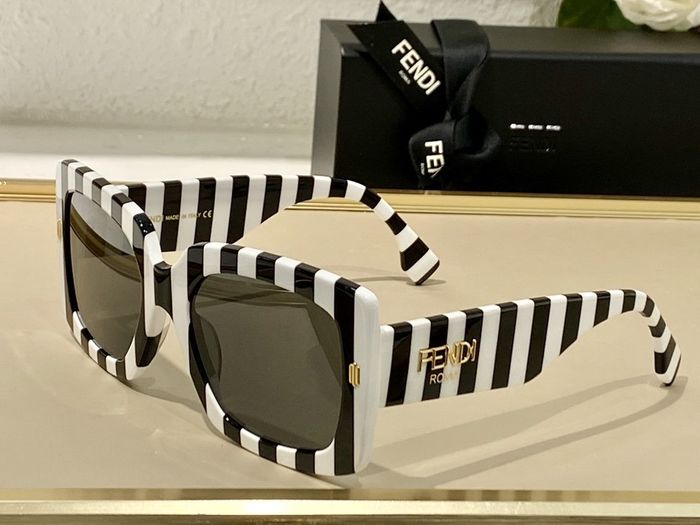 Fendi Sunglasses Top Quality F6001_0044