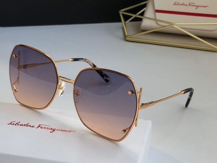 Salvatore Ferragamo Sunglasses Top Quality S6001_0001