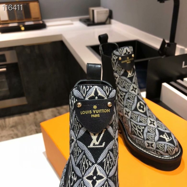 Louis Vuitton Shoes LV1118LS-3