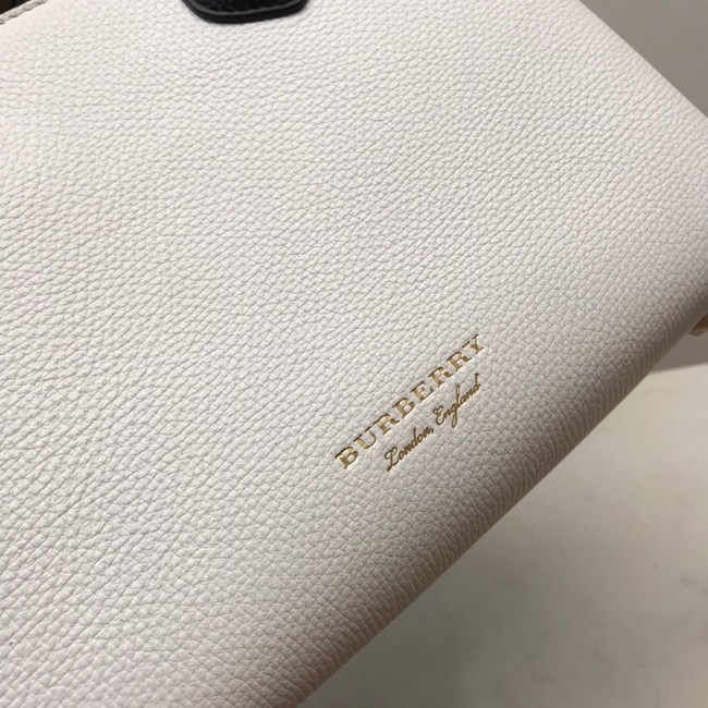 BurBerry Leather Shoulder Bag 40237 white