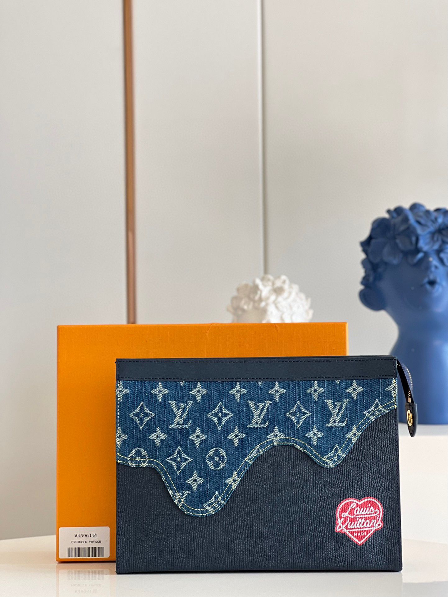 Louis Vuitton Monogram Drip Taurillon POCHETTE VOYAGE Denim M45961 Blue