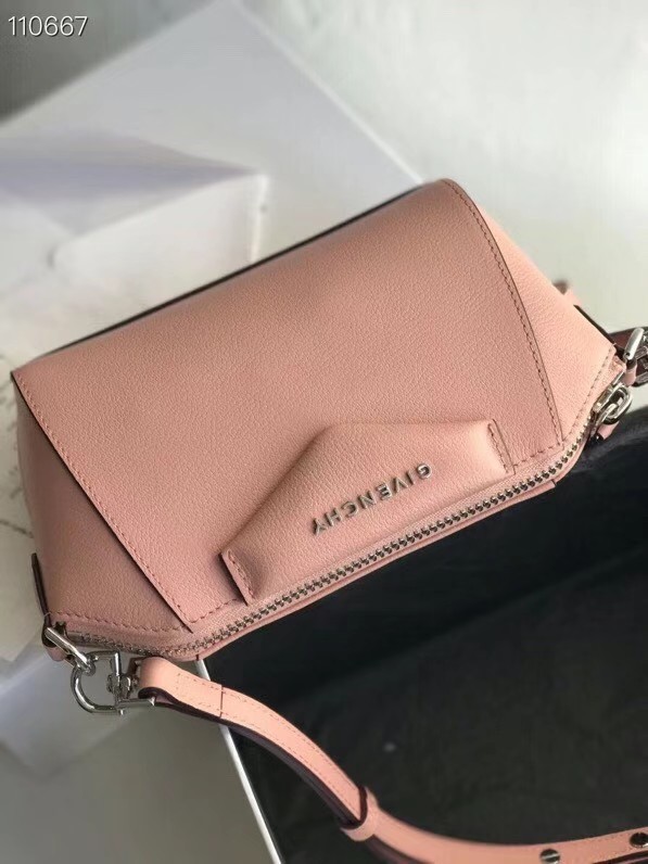 GIVENCHY Original Leather Shoulder Bag 1870 pink