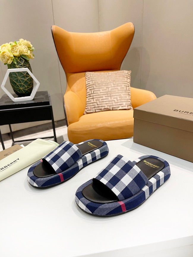 BurBerry Shoes 92637-4