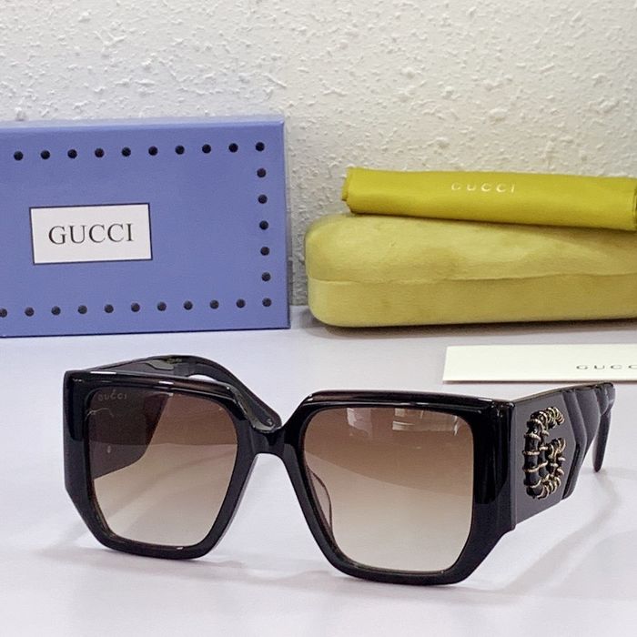 Gucci Sunglasses Top Quality GUS00040