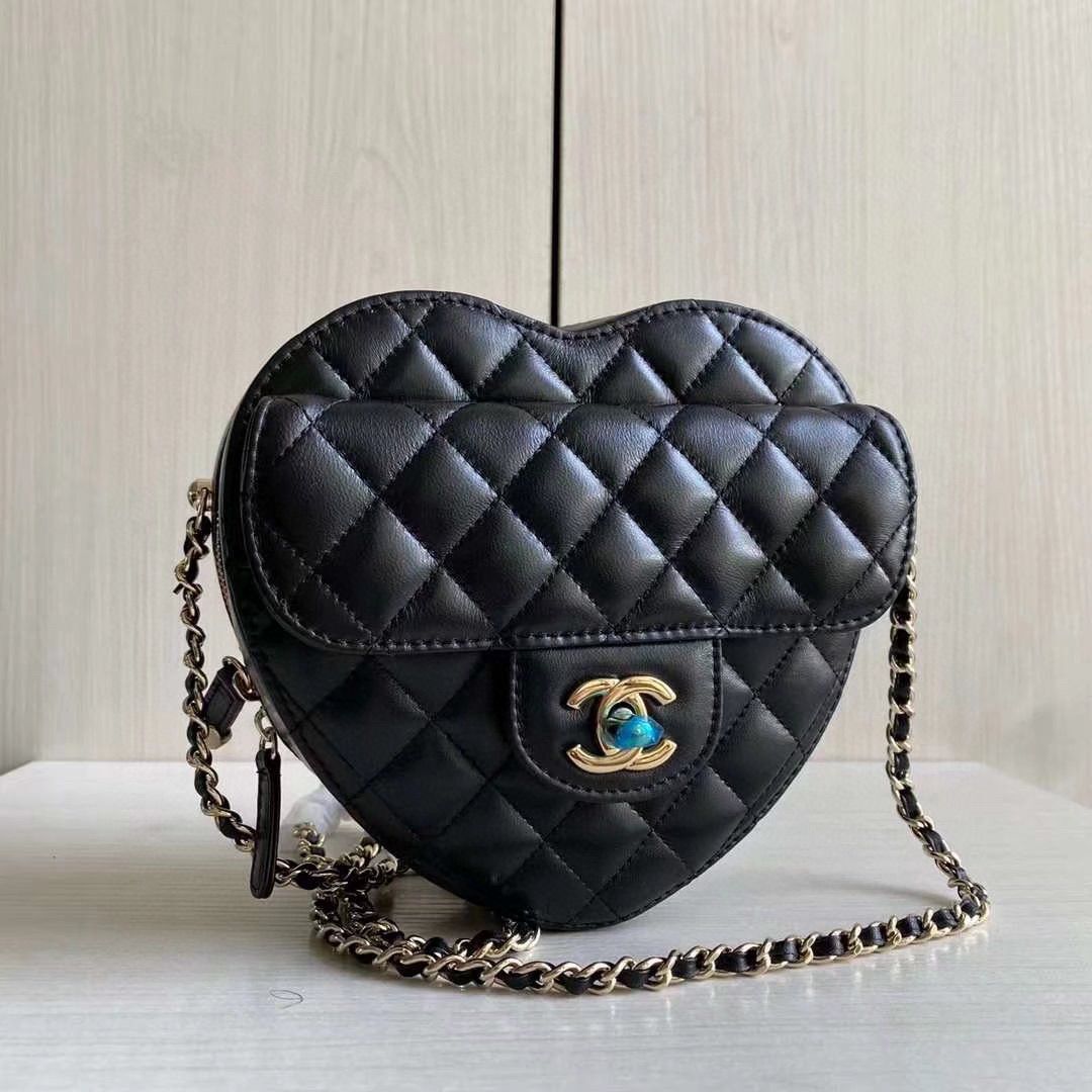 Chanel 2022S Love Heart Original Lambskin Crossbody Chain Bag AS3191Y Black