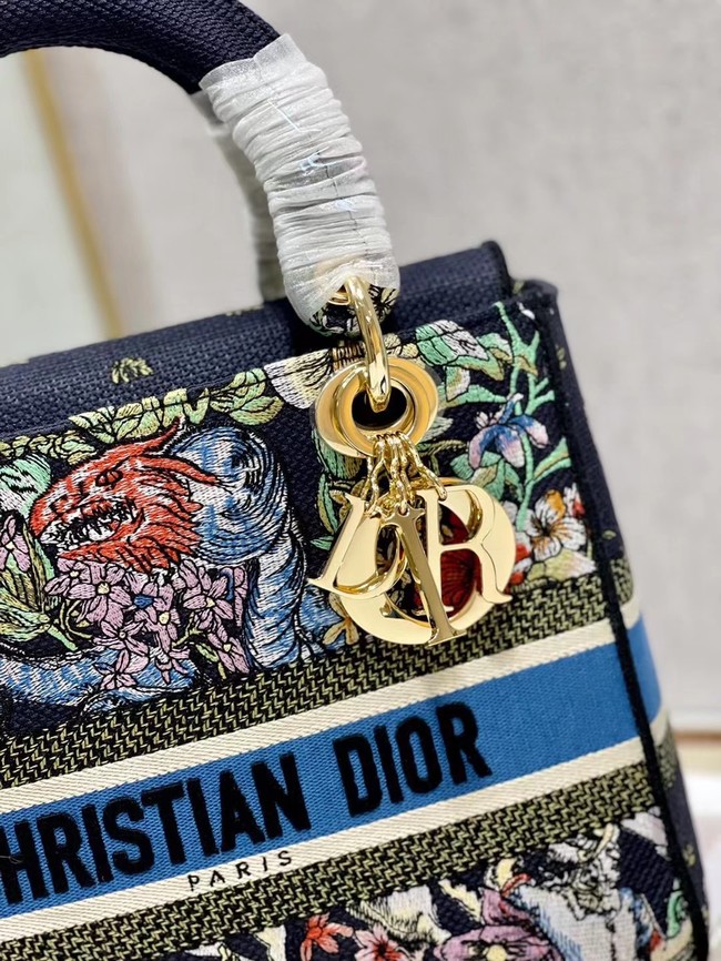 Dior MEDIUM LADY D-LITE BAG Embroidered M0565-20