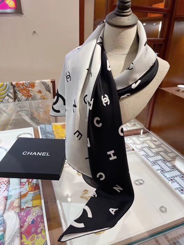 Chanel Scarf CHS00119