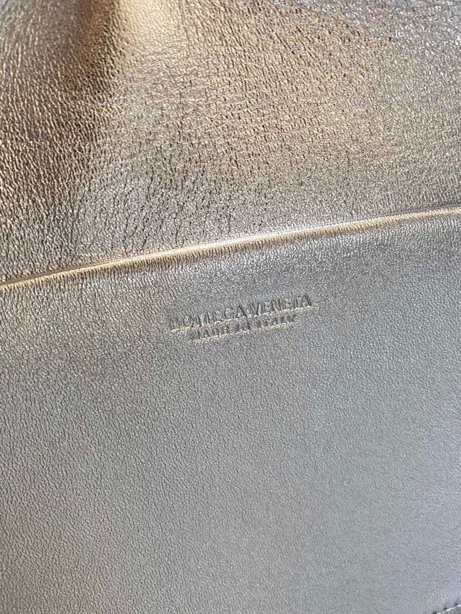 Bottega Veneta Small intrecciato leather cross-body bag 680255 silver