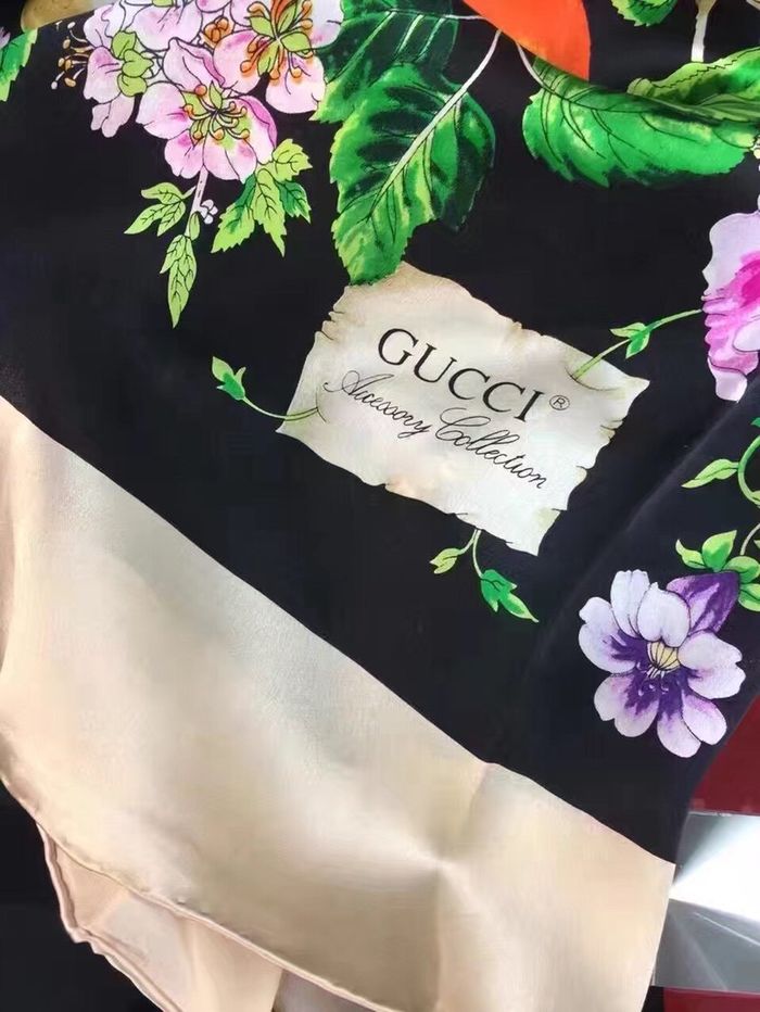 Gucci Scarf GUS00055
