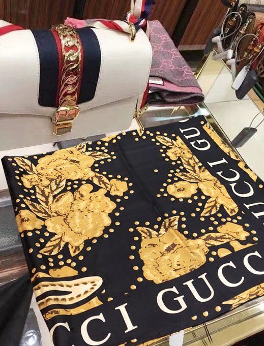 Gucci Scarf GUS00061