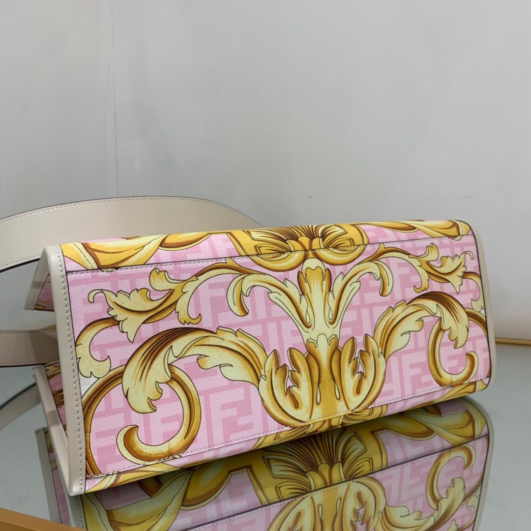 Fendi Tote Fabric Graffiti Print Shopping Bag 23651 White&Pink&Gold