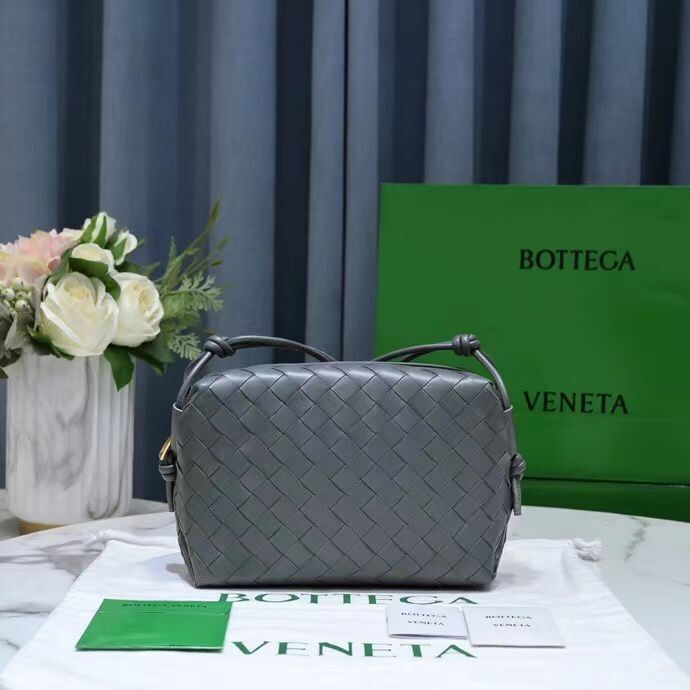 Bottega Veneta Small intrecciato leather cross-body bag 680255 Gray