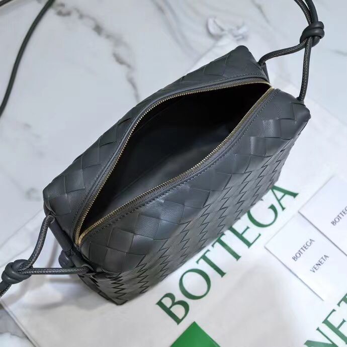 Bottega Veneta Small intrecciato leather cross-body bag 680255 Gray
