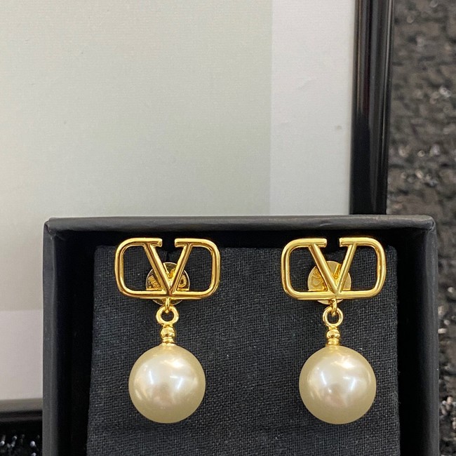 Valentino Earrings CE8611