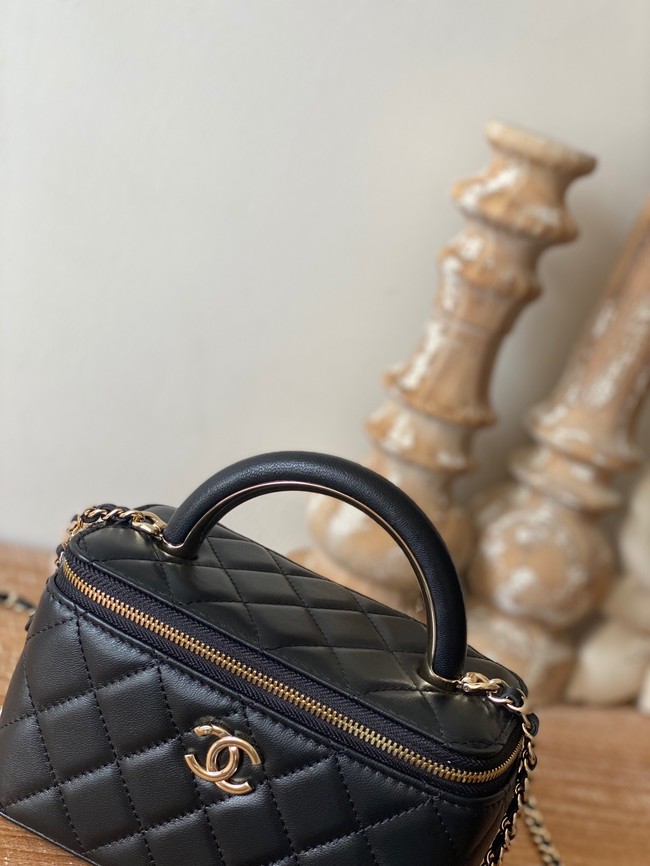 Chanel mini Shoulder Bag Lambskin & Gold-Tone Metal 81208 black